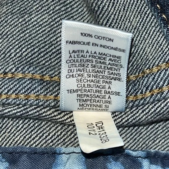 Express Purposely Distressed Jean Jacket - Picture 7 of 7